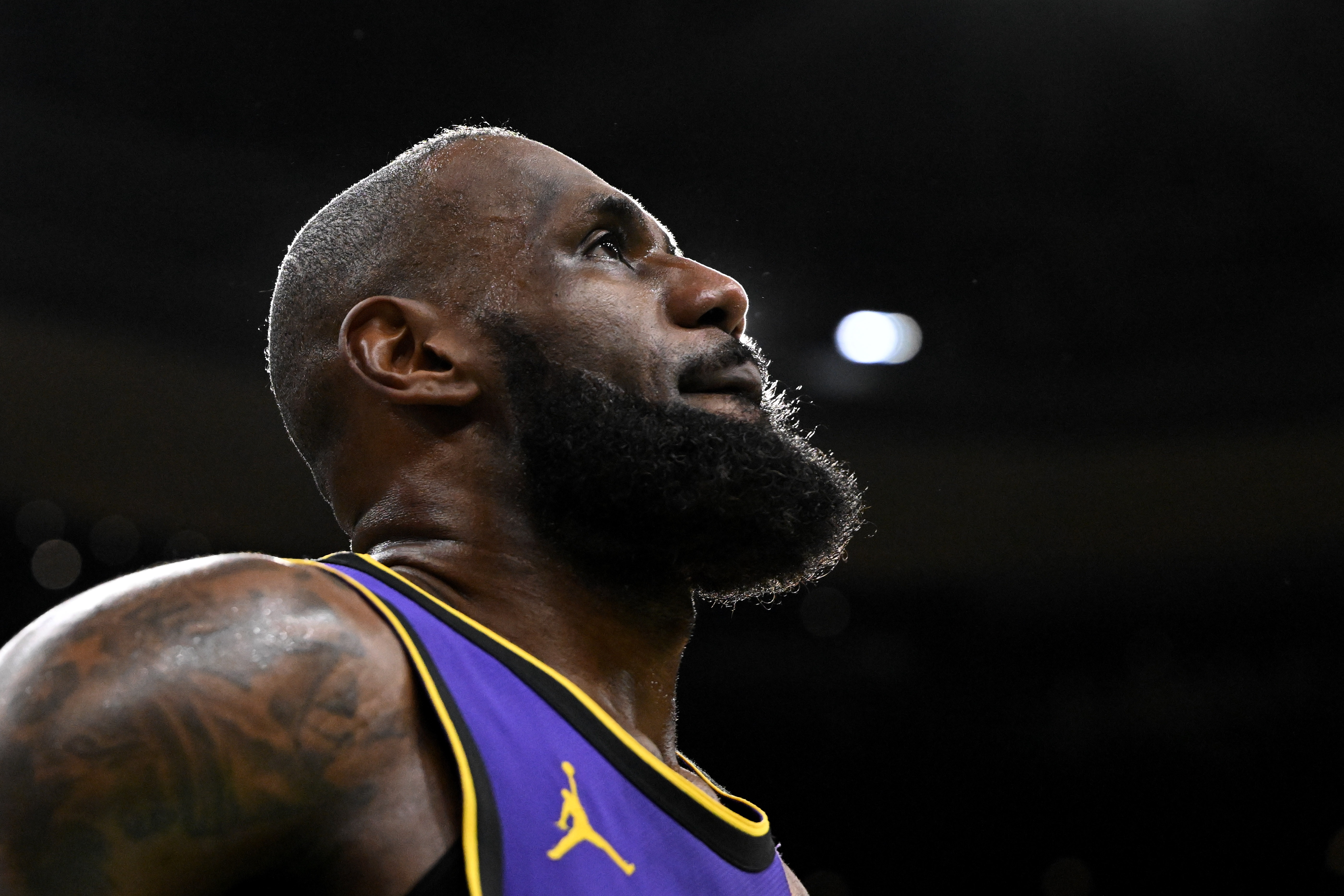 Skip:老詹回来湖人连输2个东部弱队&太可悲 不是说NBA最佳防守吗